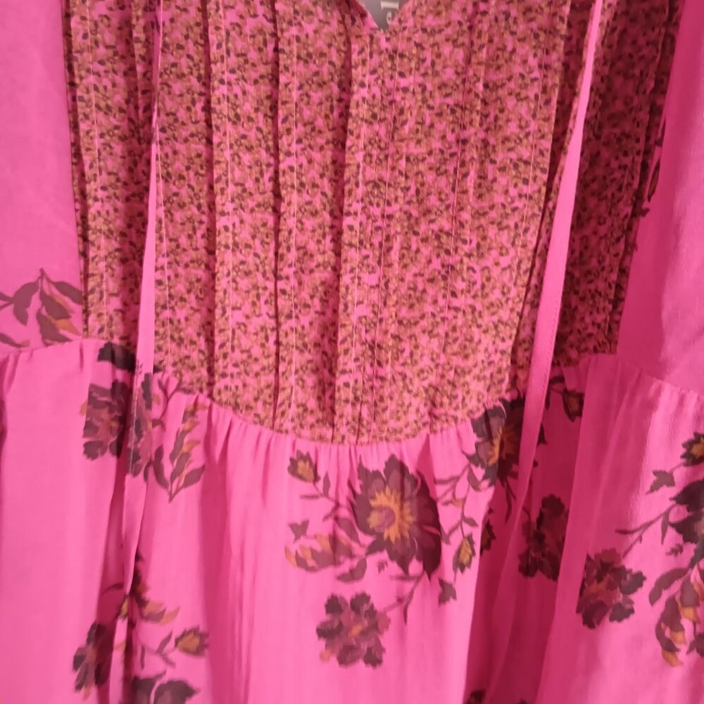 Daniel Rainn Women's Size Medium Boho Magenta and Black Pull Over Top NWT - Picture 2 of 7